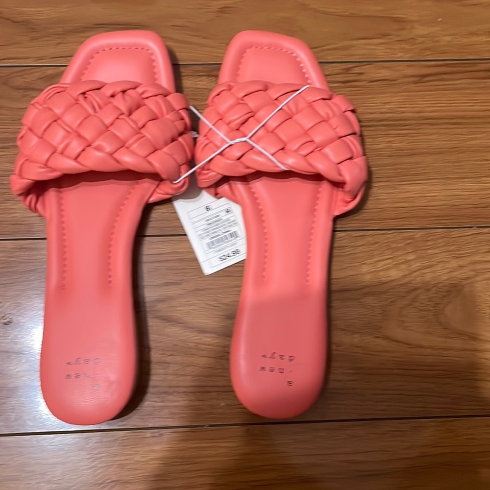 Women Pink/Carissa